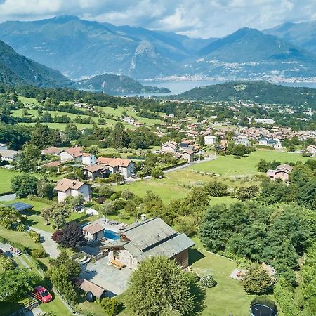 Chalet Con Piscina E Vista Panoramica Colico Eksteriør bilde