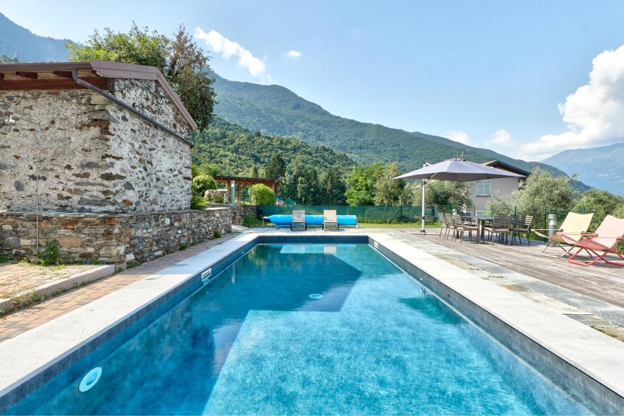 Chalet Con Piscina E Vista Panoramica Colico Eksteriør bilde