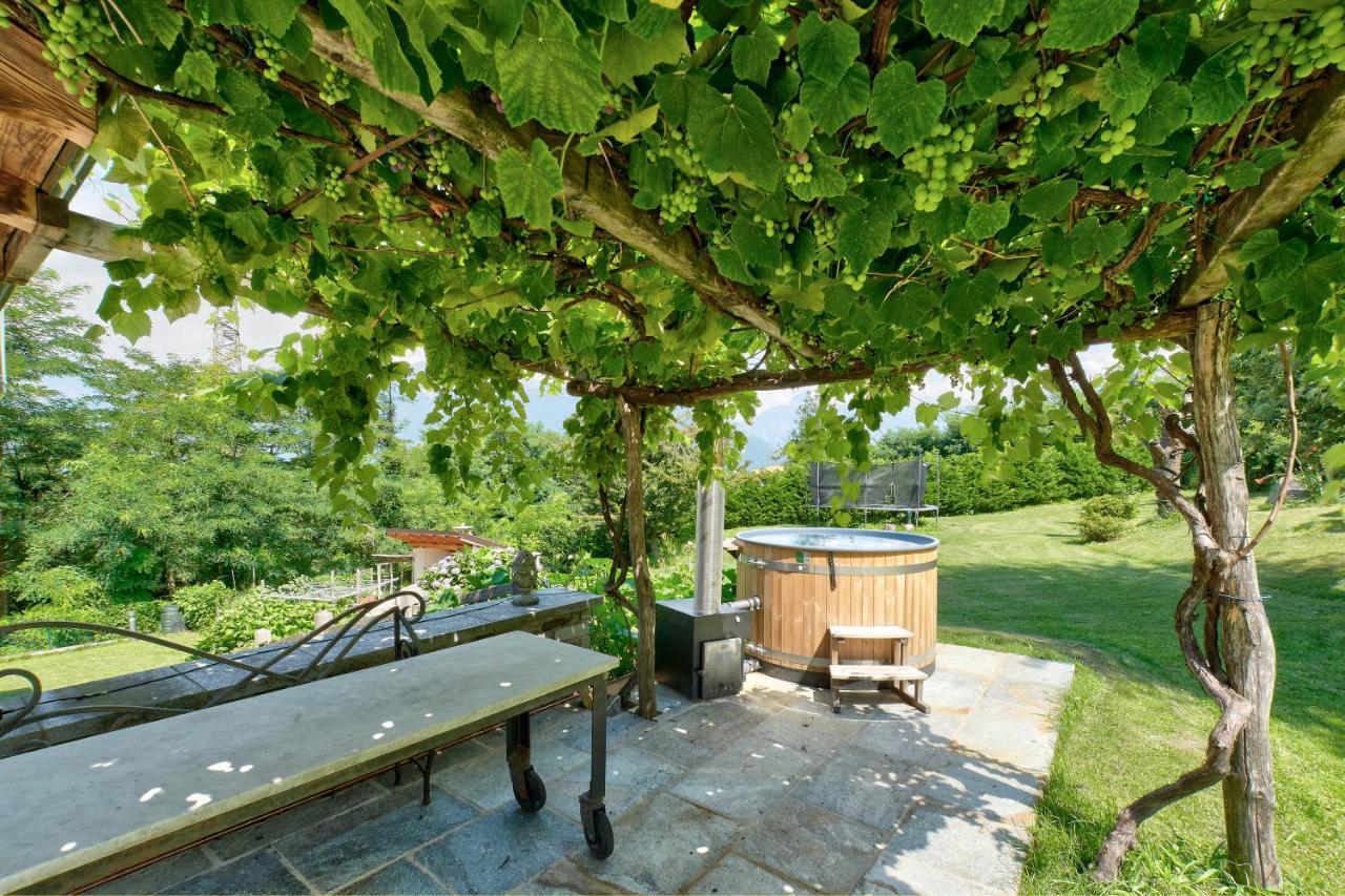 Chalet Con Piscina E Vista Panoramica Colico Eksteriør bilde