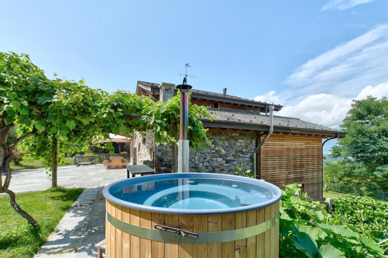 Chalet Con Piscina E Vista Panoramica Colico Eksteriør bilde